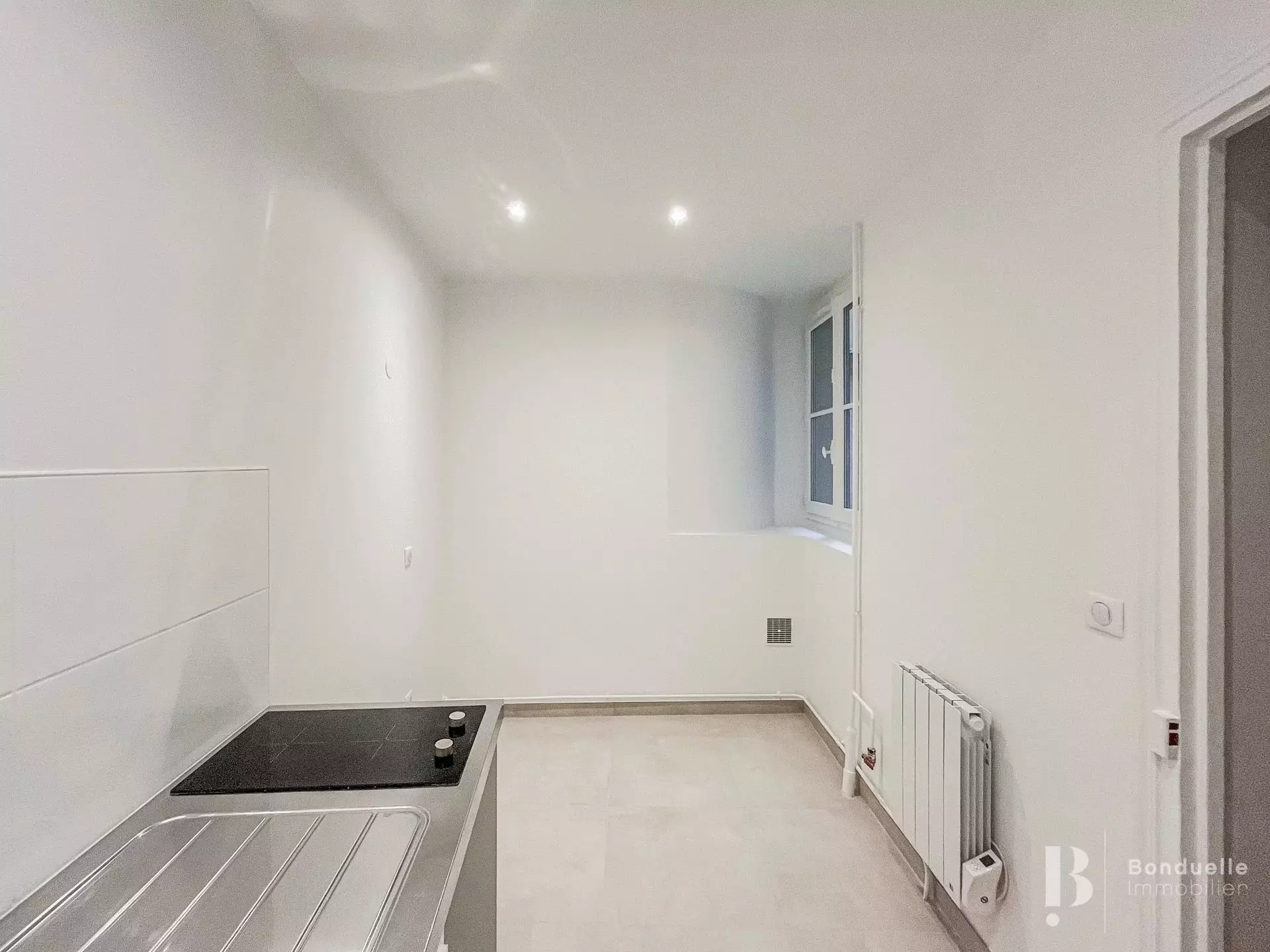 Flat Rue Drouot in Paris