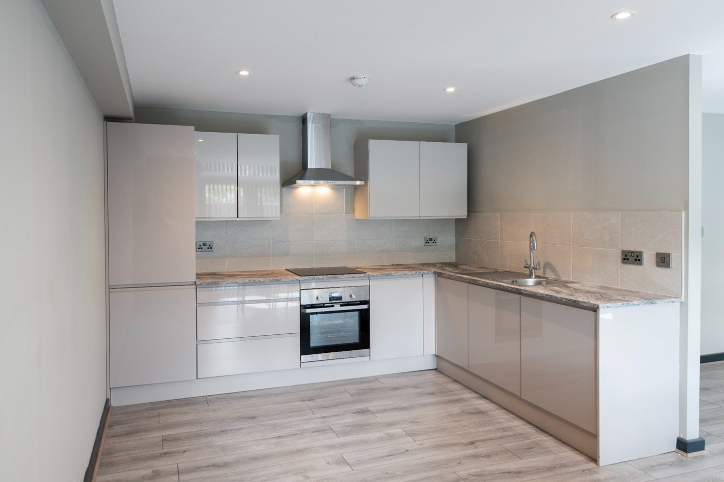Flat Stanningley Road in Leeds