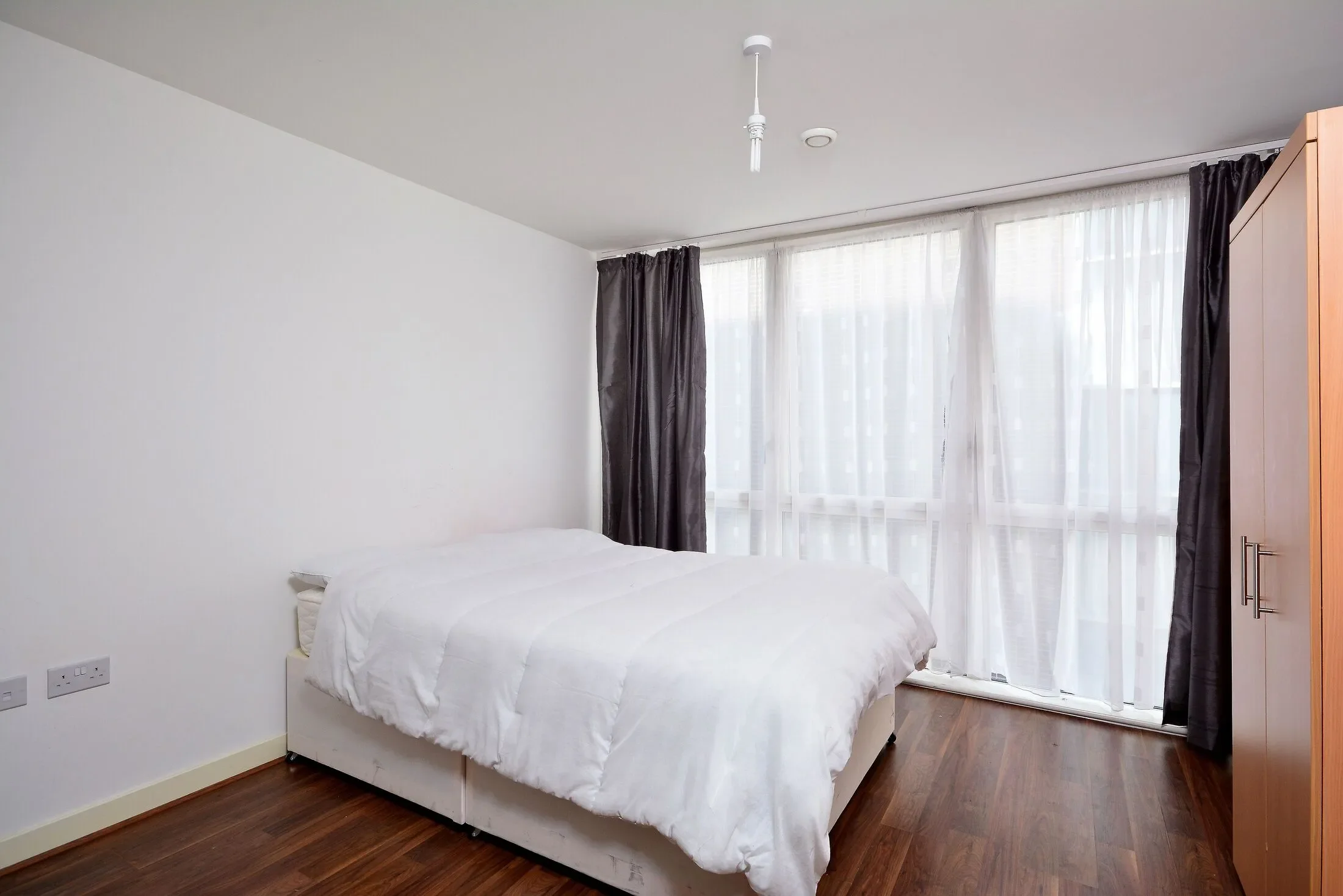 Flat Great West Road in Greater London
