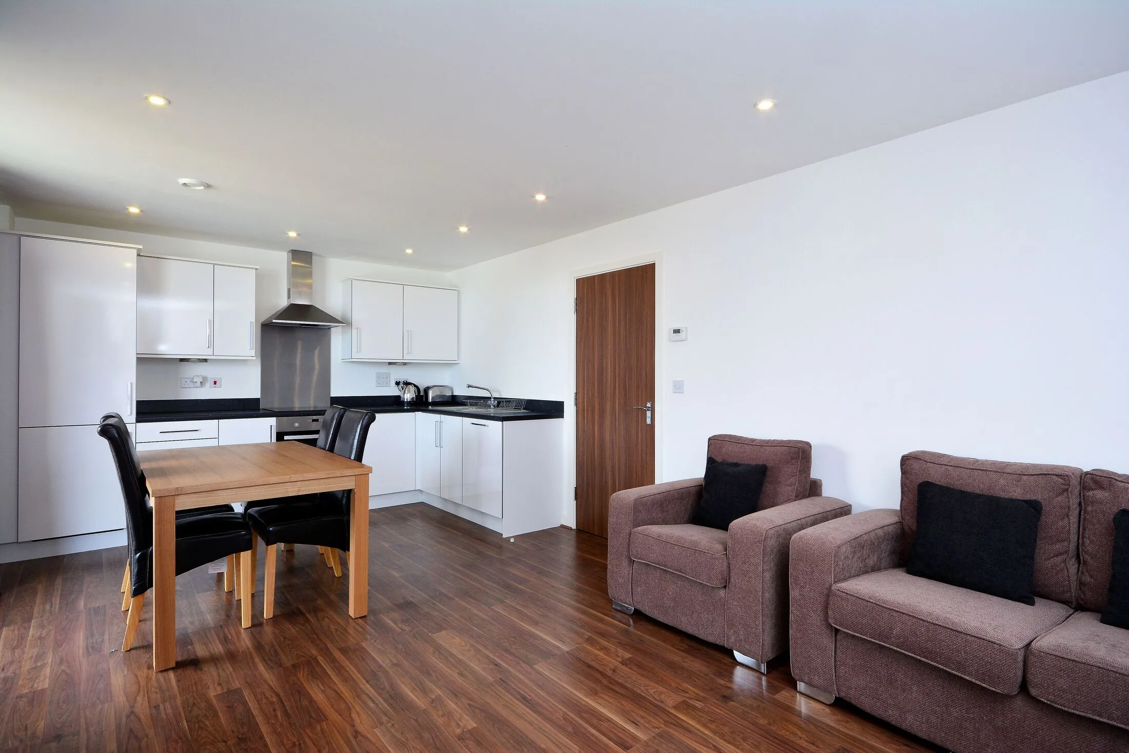 Flat Great West Road in Greater London