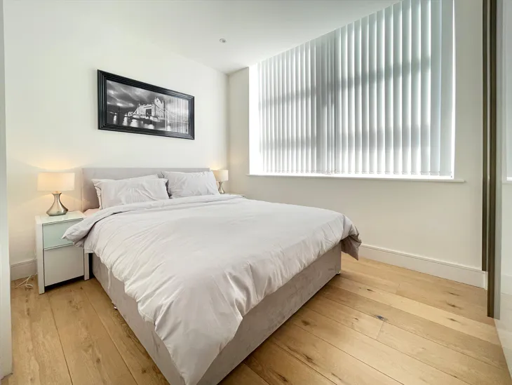 Flat Carlow Street in Greater London