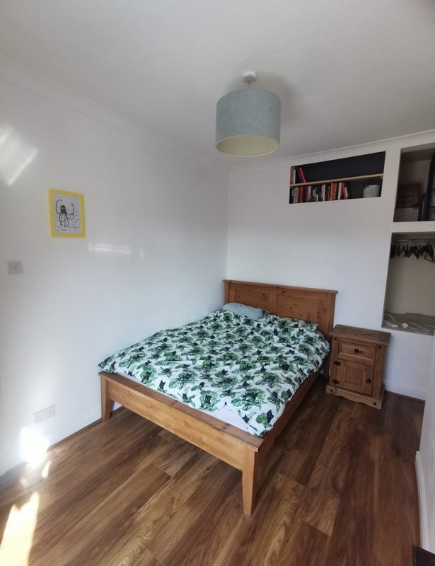Room Sherbrook Road in Nottingham