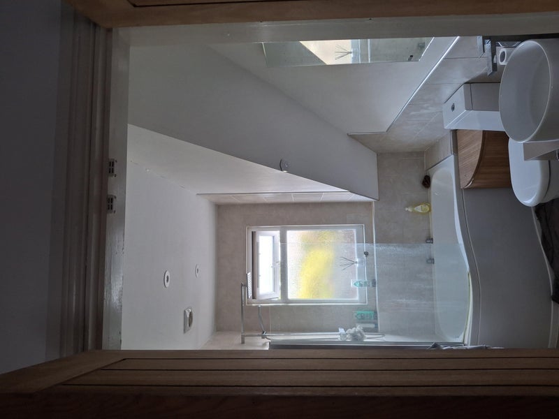Room Ringwood Road in Highcliffe-on-Sea