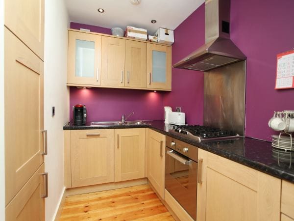 Flat Ravenscourt Road in Greater London