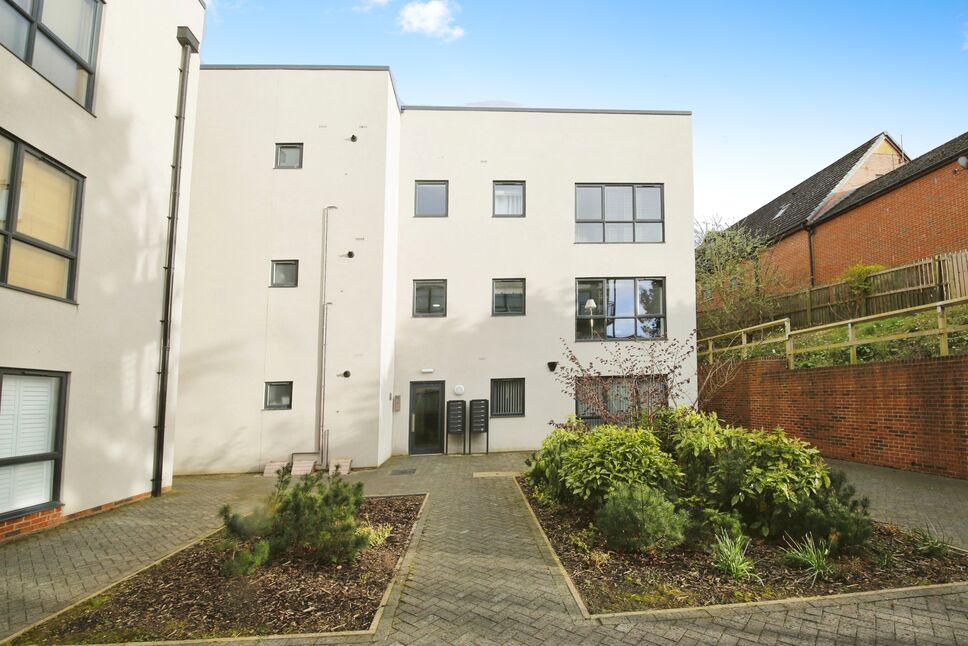 Flat Ferens Close in Durham