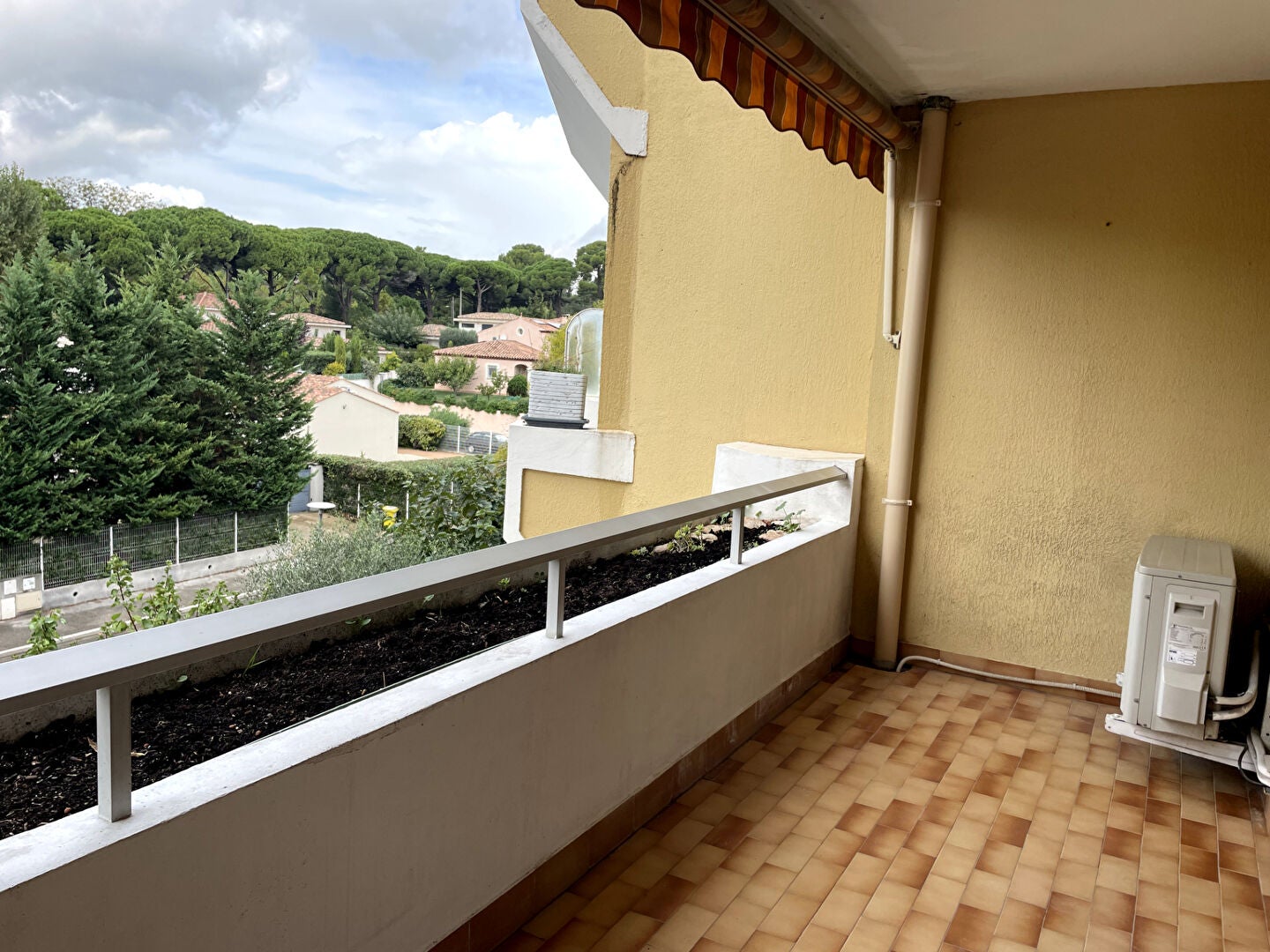 Flat D 9 in Ensuès-la-Redonne