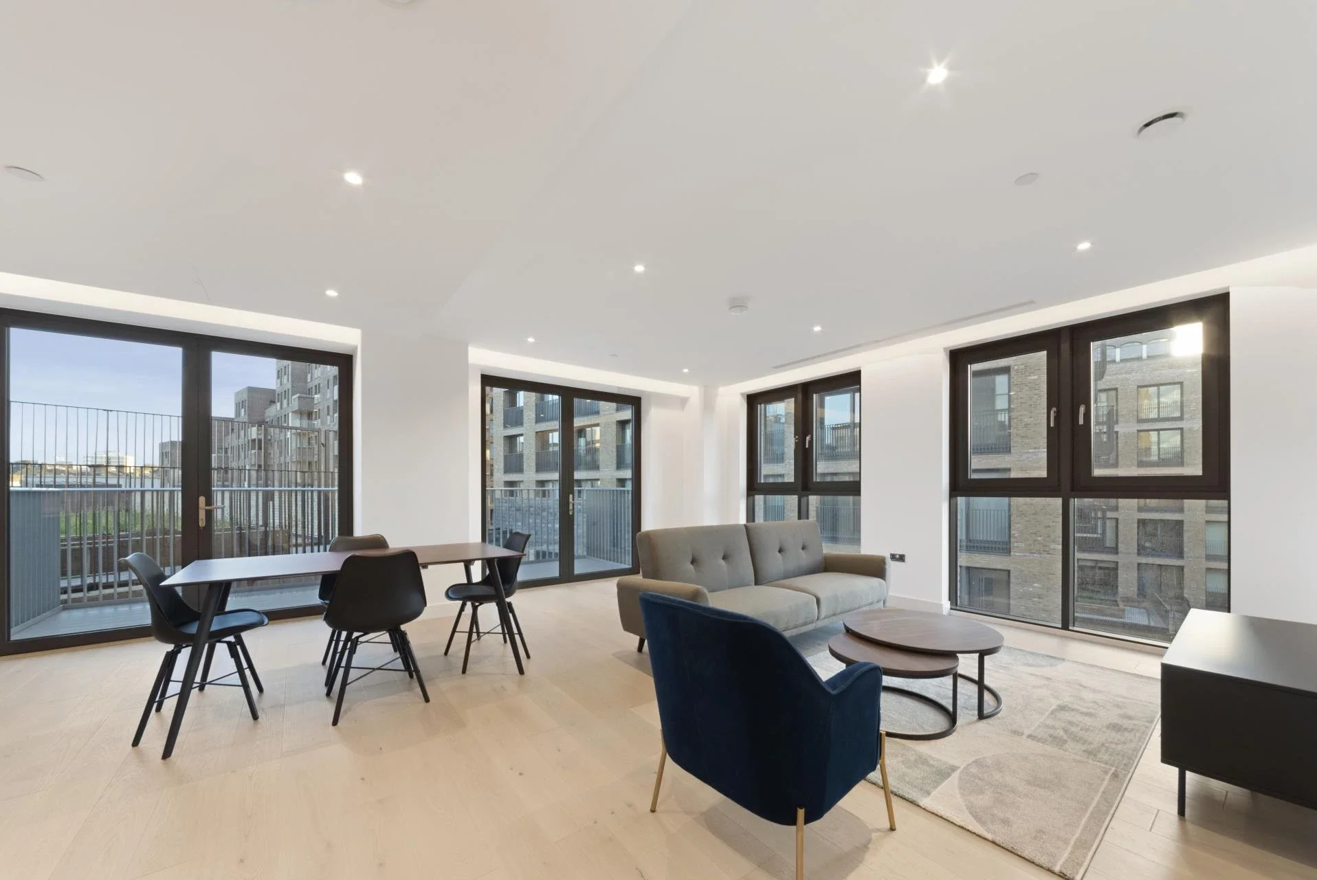 Flat Phoenix Place in Greater London