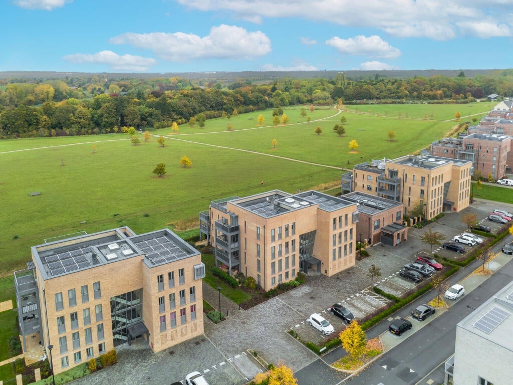 Flat Renard Way in Cambridge