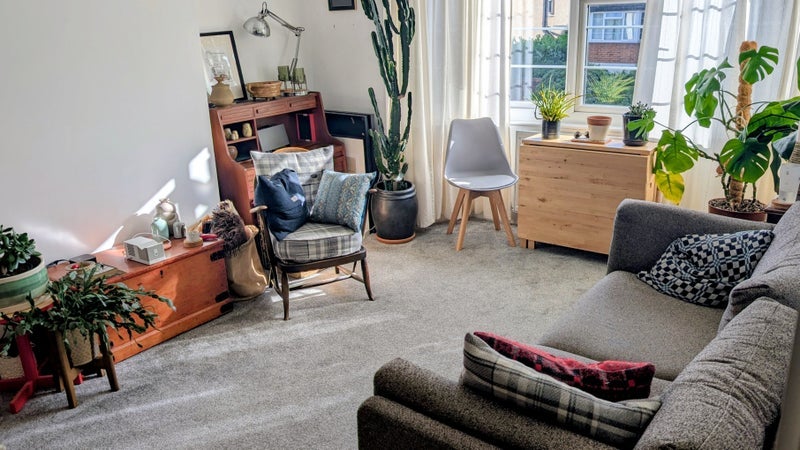 Room Grover Court in Greater London