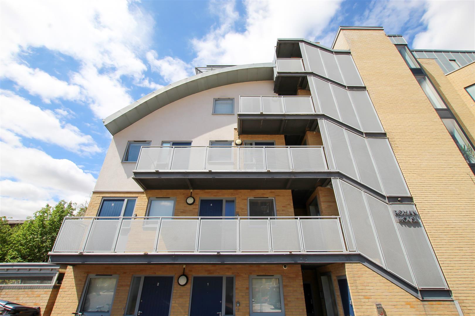 Flat Severn Place in Cambridge