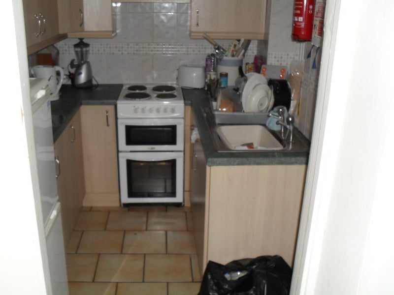Room King Street in Pontypridd