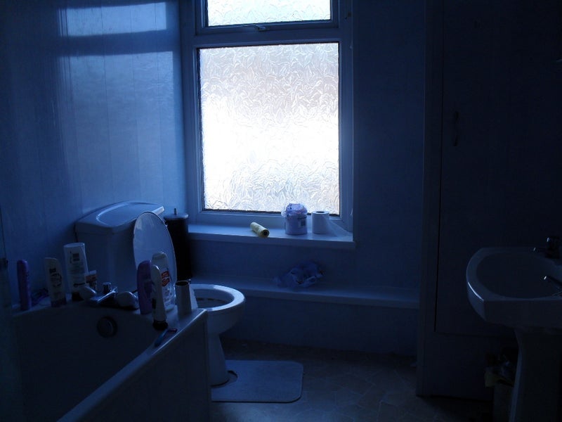 Room King Street in Pontypridd