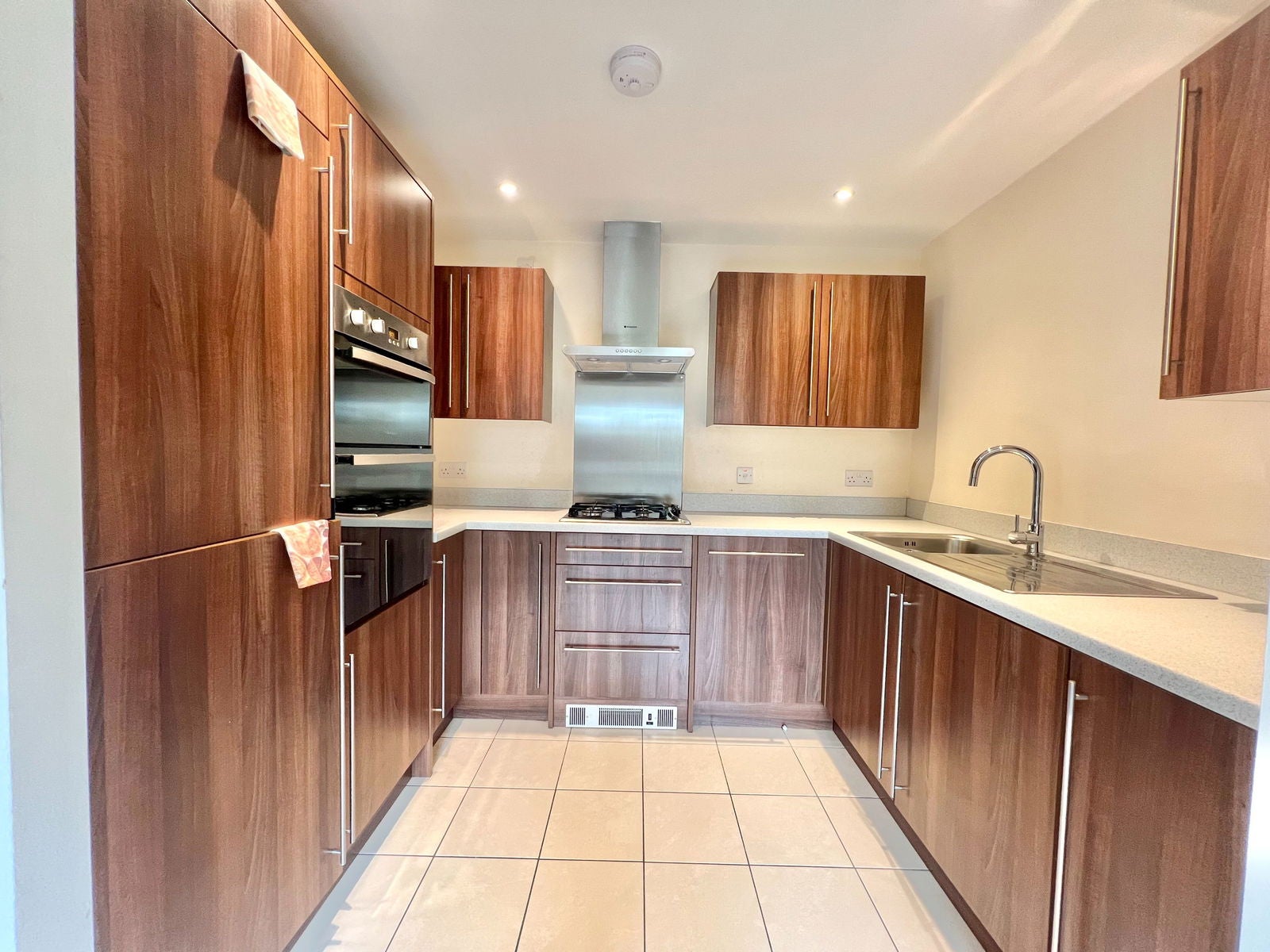 Flat Lodge Drive in Kirklees