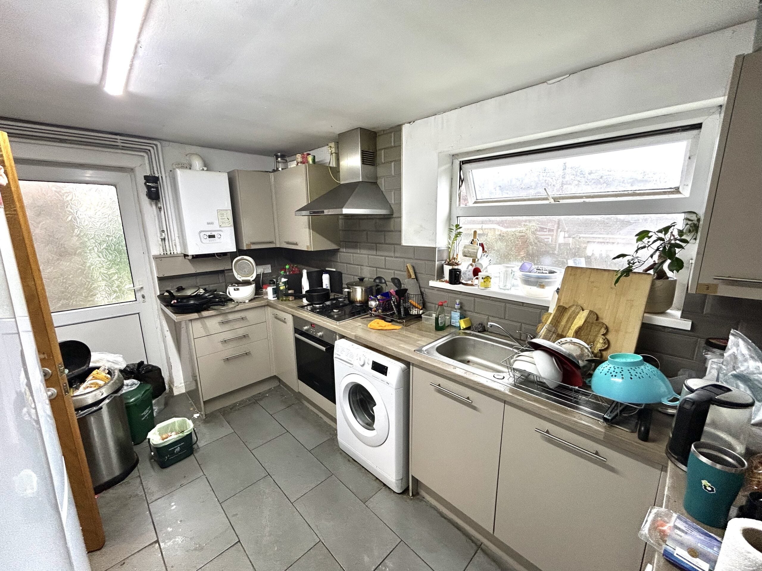 Flat Queen Street in Pontypridd