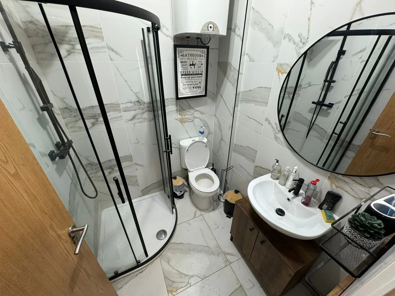 Flat Burdett Road in Greater London