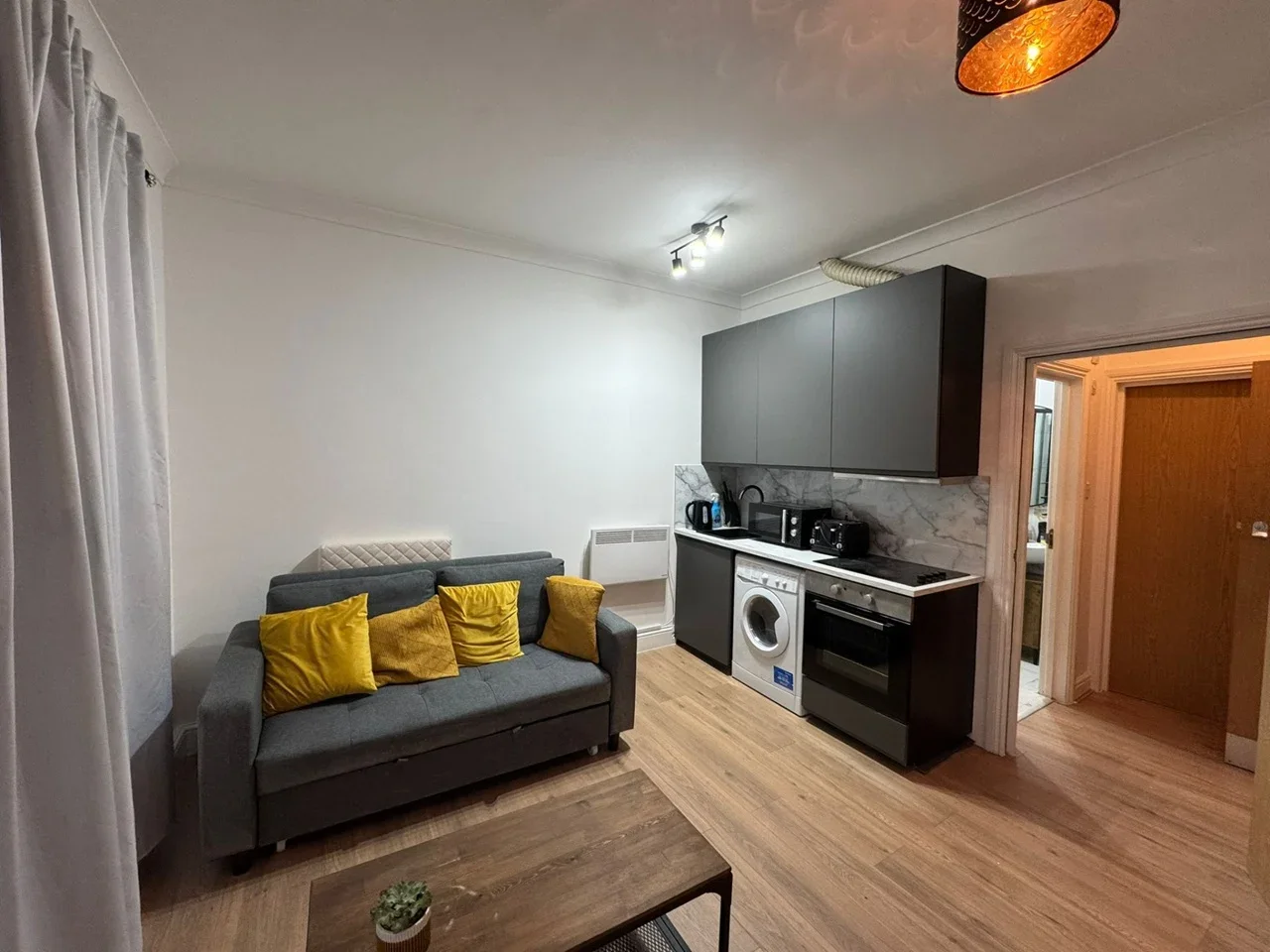 Flat Burdett Road in Greater London