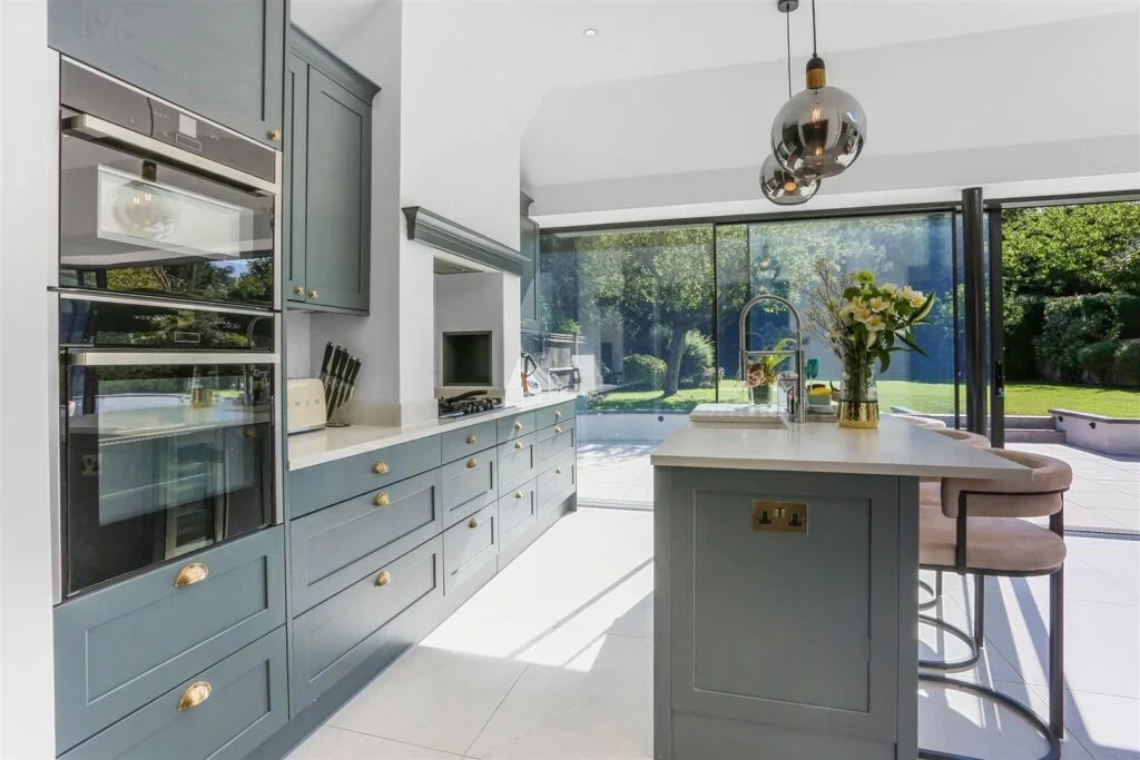 House Glebe Road in Greater London