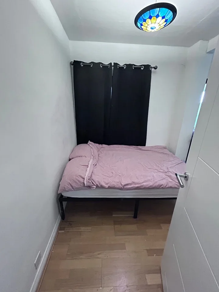Room Rochester Drive in Greater London