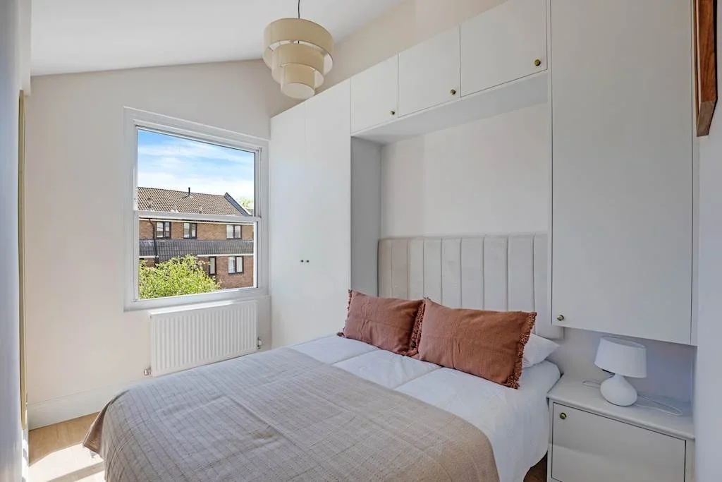 Flat Westbourne Park Road in Greater London