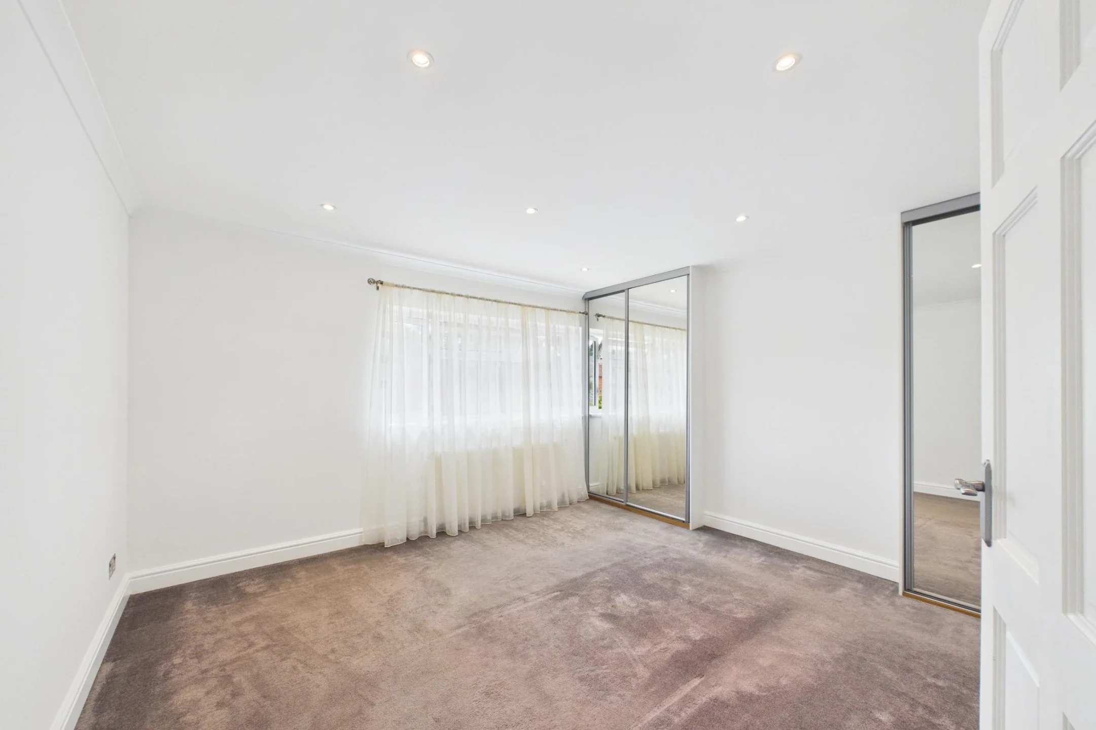 Flat Turners Hill in Dacorum