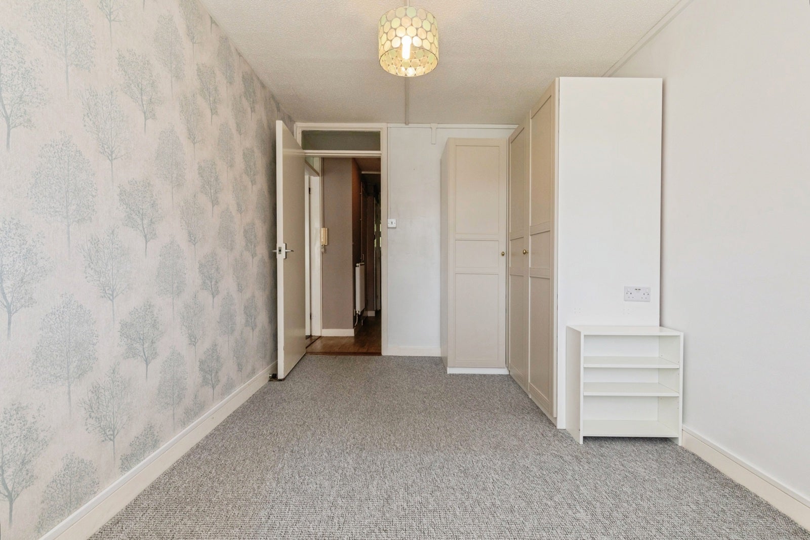 Flat Tunstall Close in Bristol