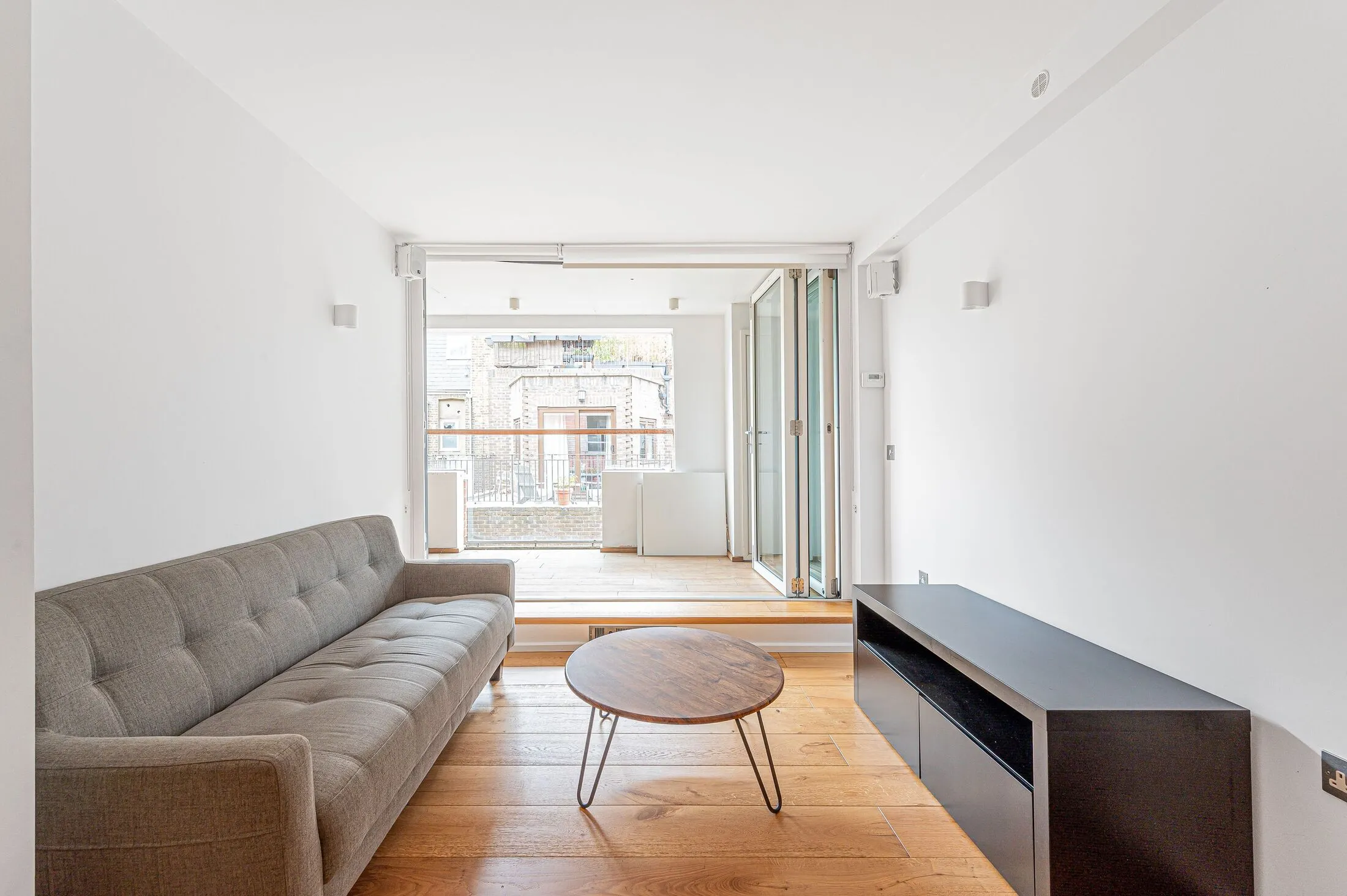 Flat Baynes Street in Greater London