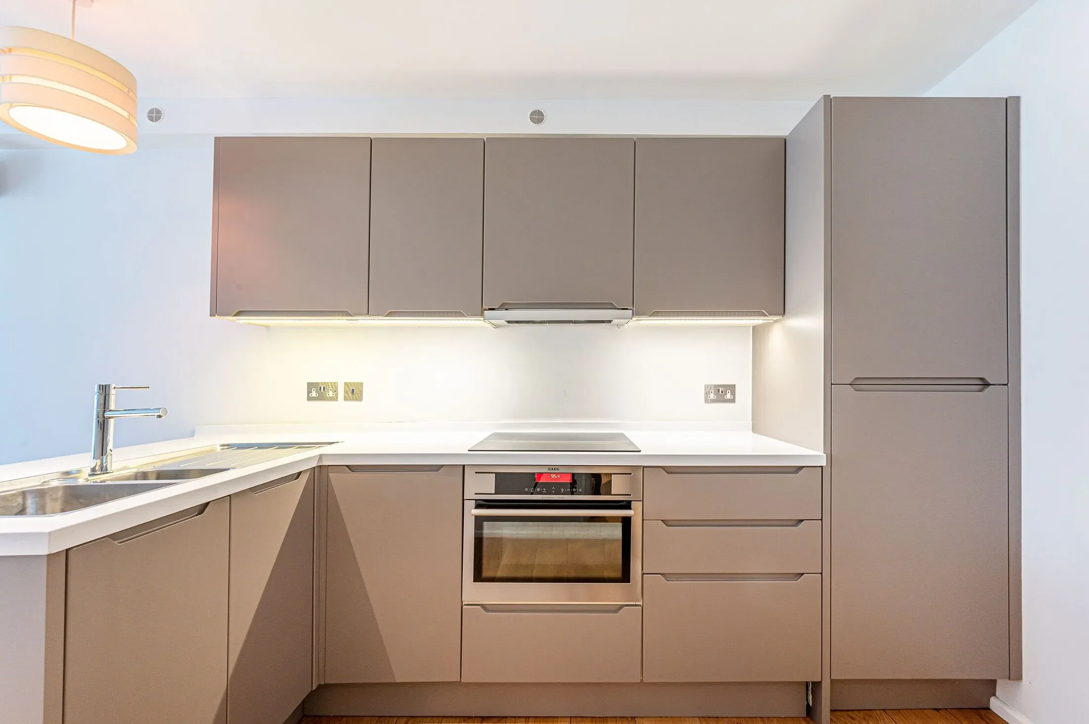 Flat Baynes Street in Greater London