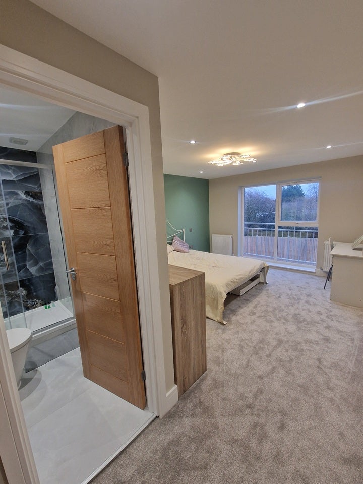 Room Red Hill Close in South Cambridgeshire