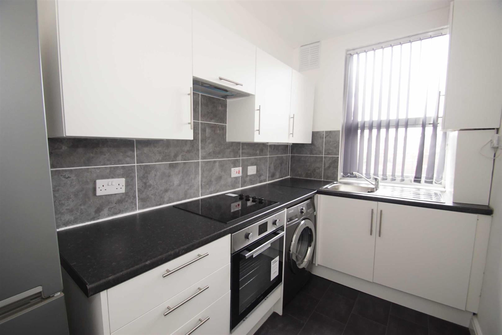 Flat Meanwood Road in Leeds