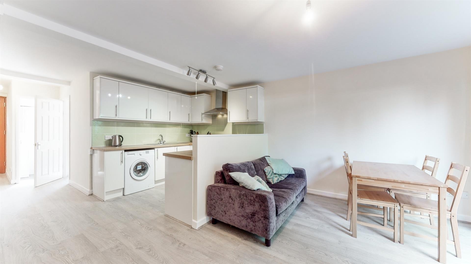 Flat Portia Way in Greater London