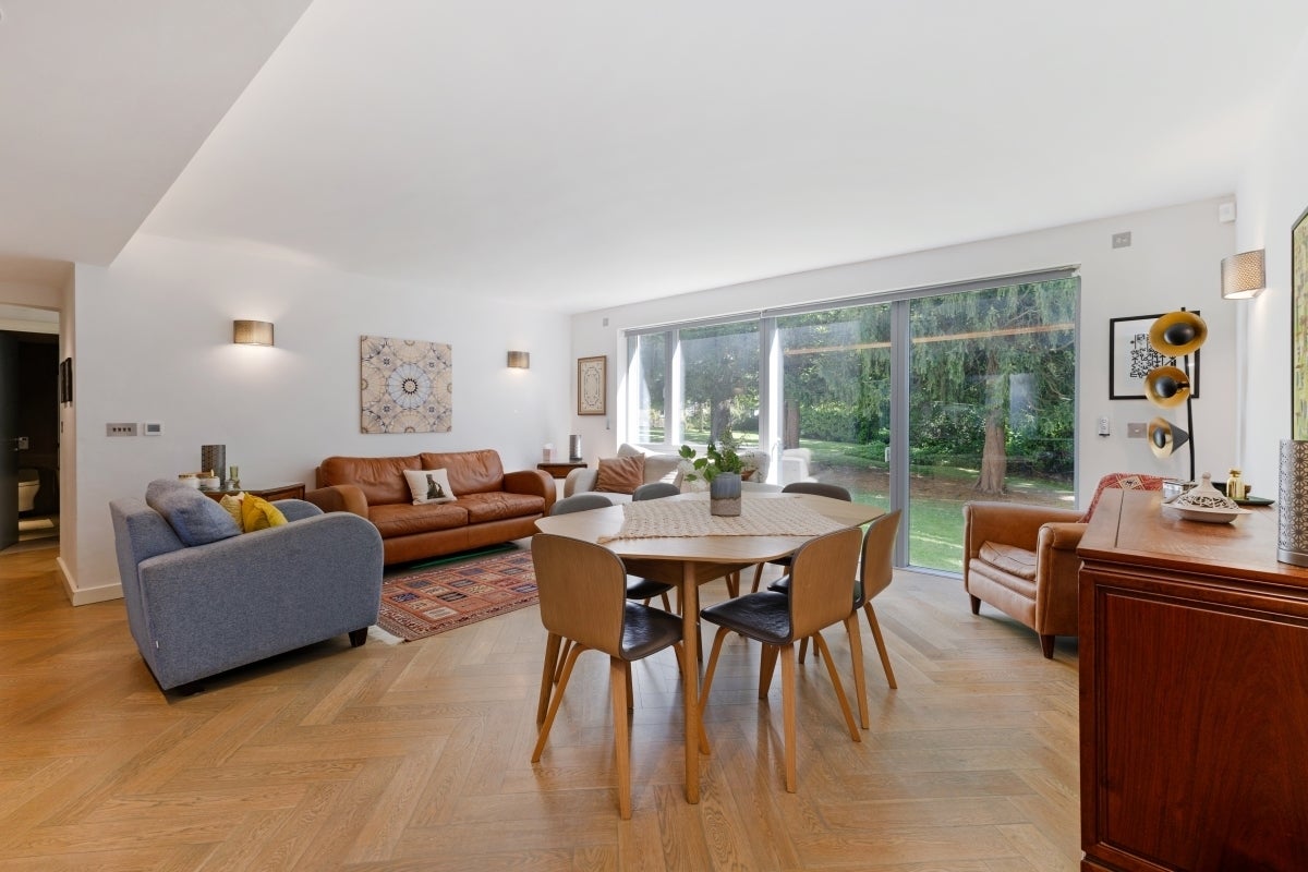 Flat The Dulwich Oaks in Greater London