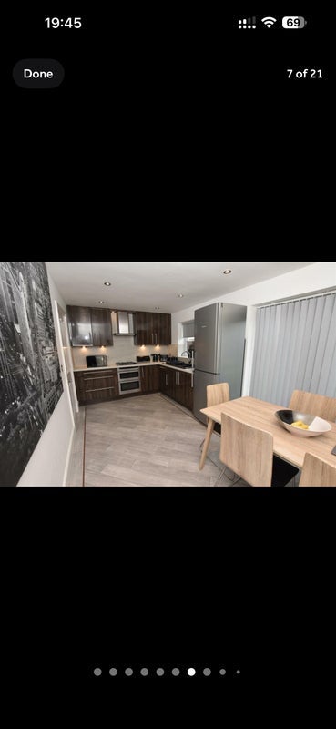 Room Merridale Road in Manchester