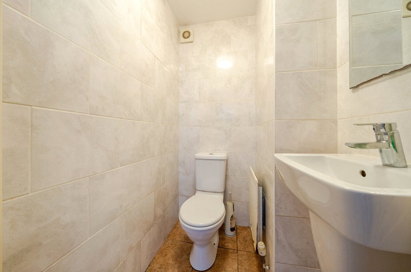 Room Little Horse Close in Earley