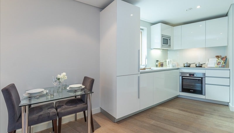 Flat Merchant Square in City of Westminster