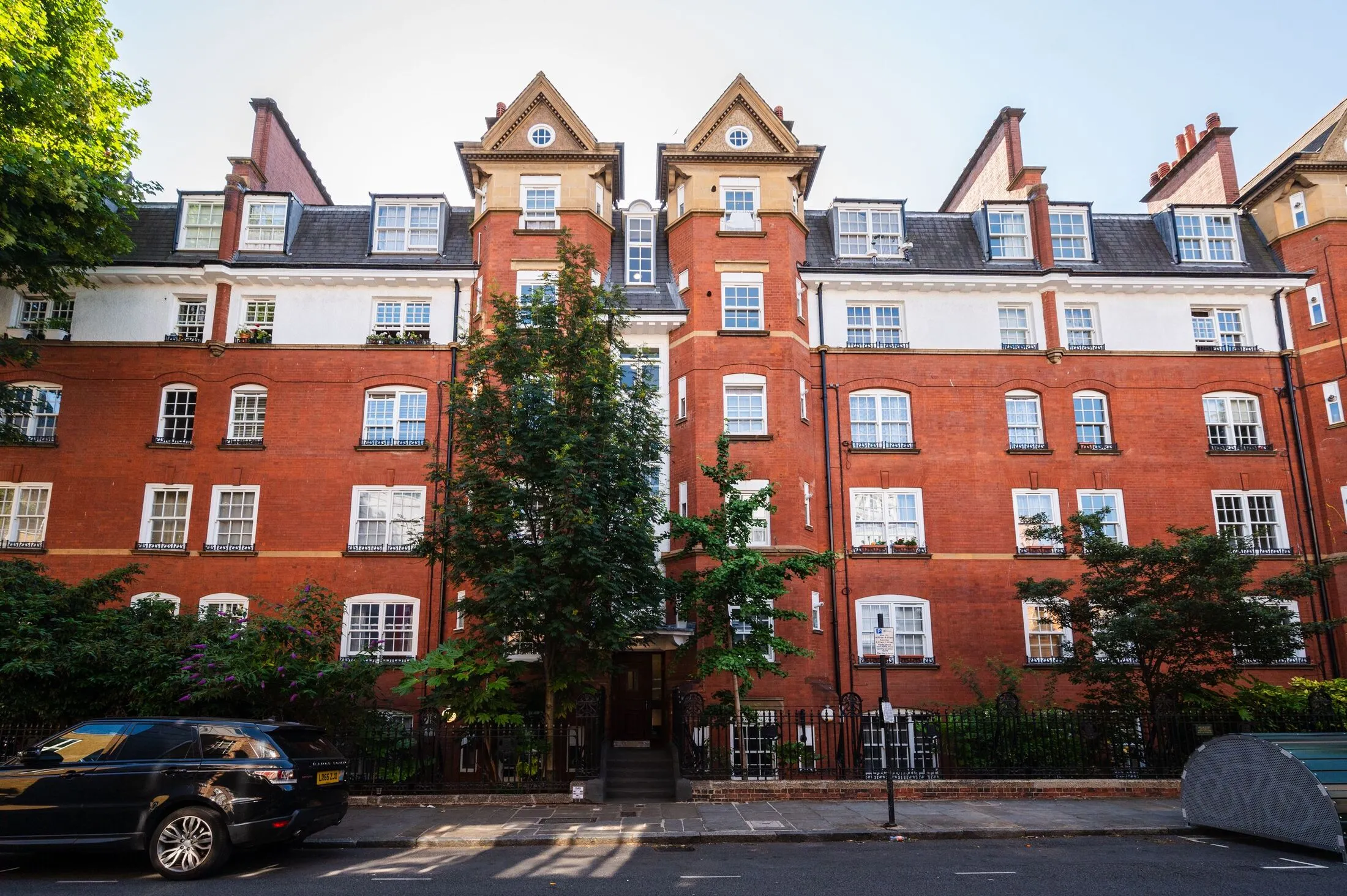 Flat Flaxman Terrace in Greater London