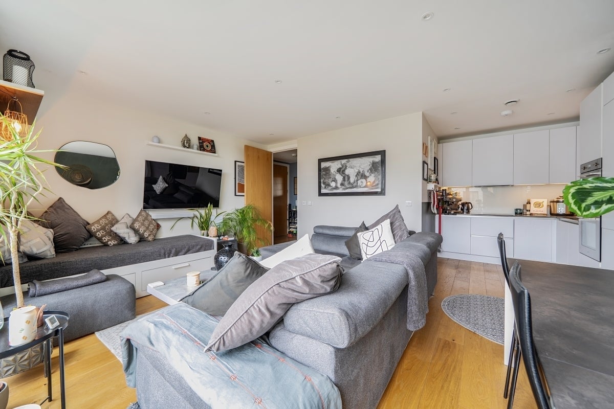 Flat Acton Walk in Greater London