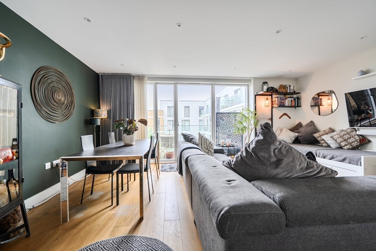 Flat Acton Walk in Greater London