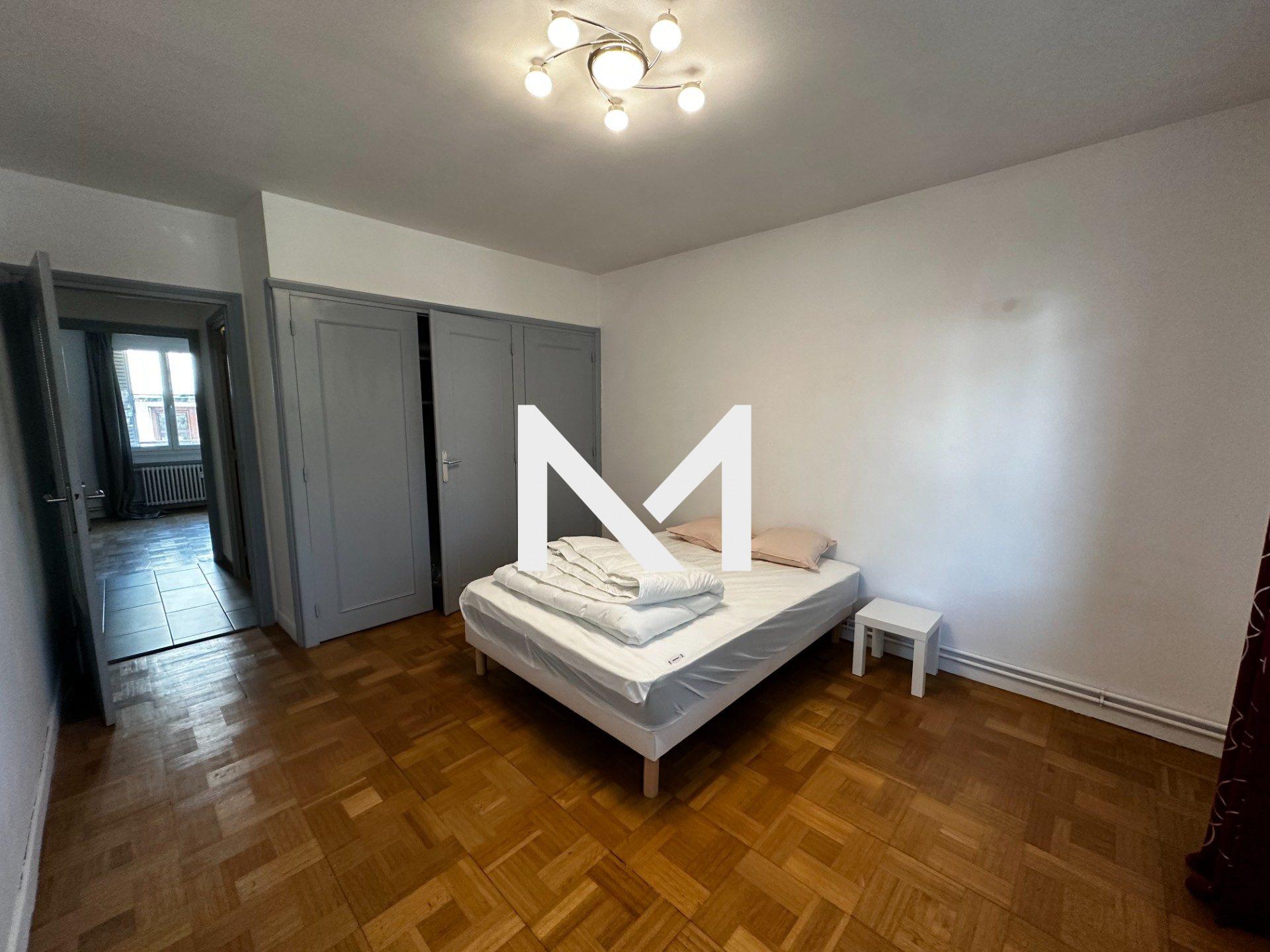 Flat Rue Menon in Grenoble