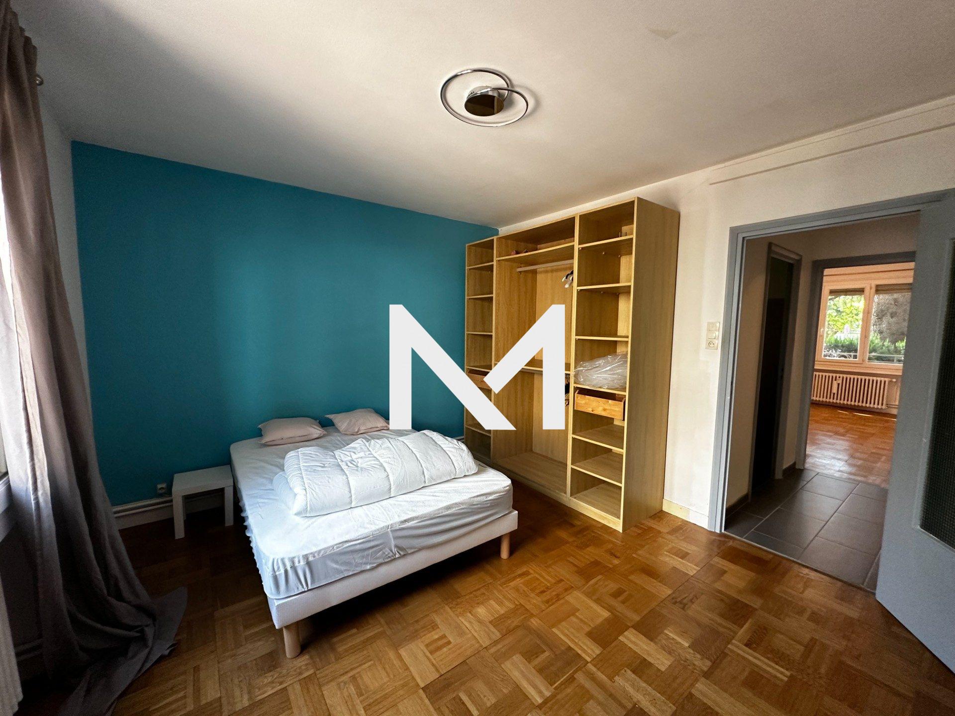 Flat Rue Menon in Grenoble