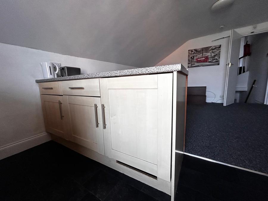 Room Duffield Road in Derby