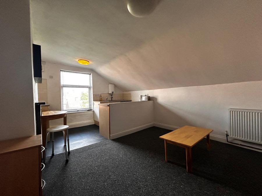 Room Duffield Road in Derby