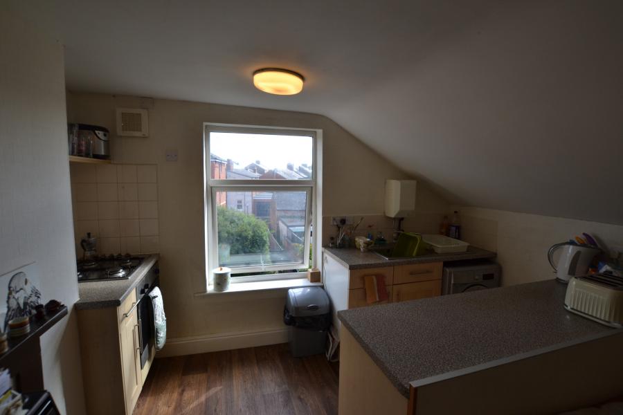 Room Duffield Road in Derby