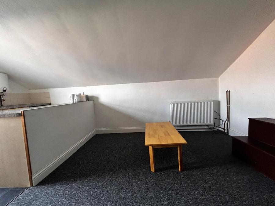 Room Duffield Road in Derby