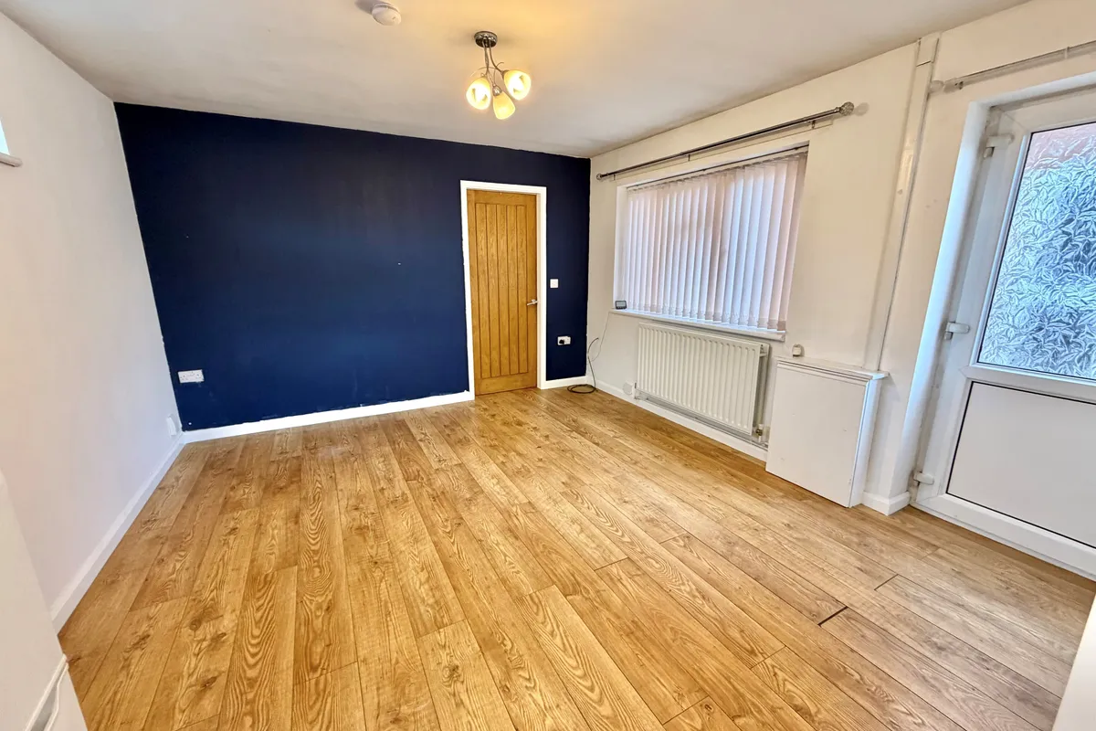 Room Cantrell Road in Nottingham