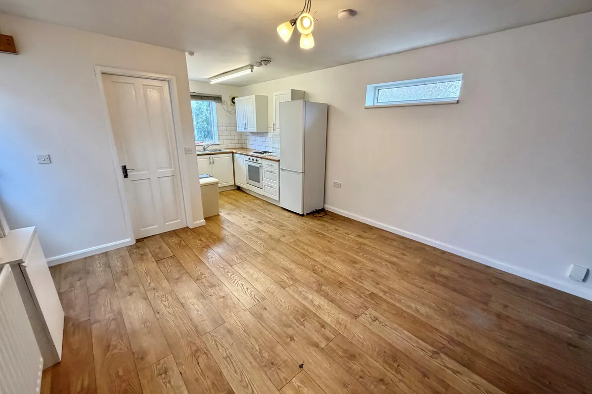 Room Cantrell Road in Nottingham