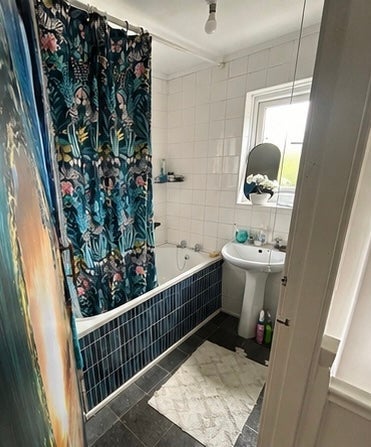 Room Bannerdale Road in Sheffield