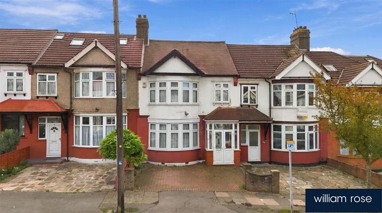 House Studley Drive in Greater London