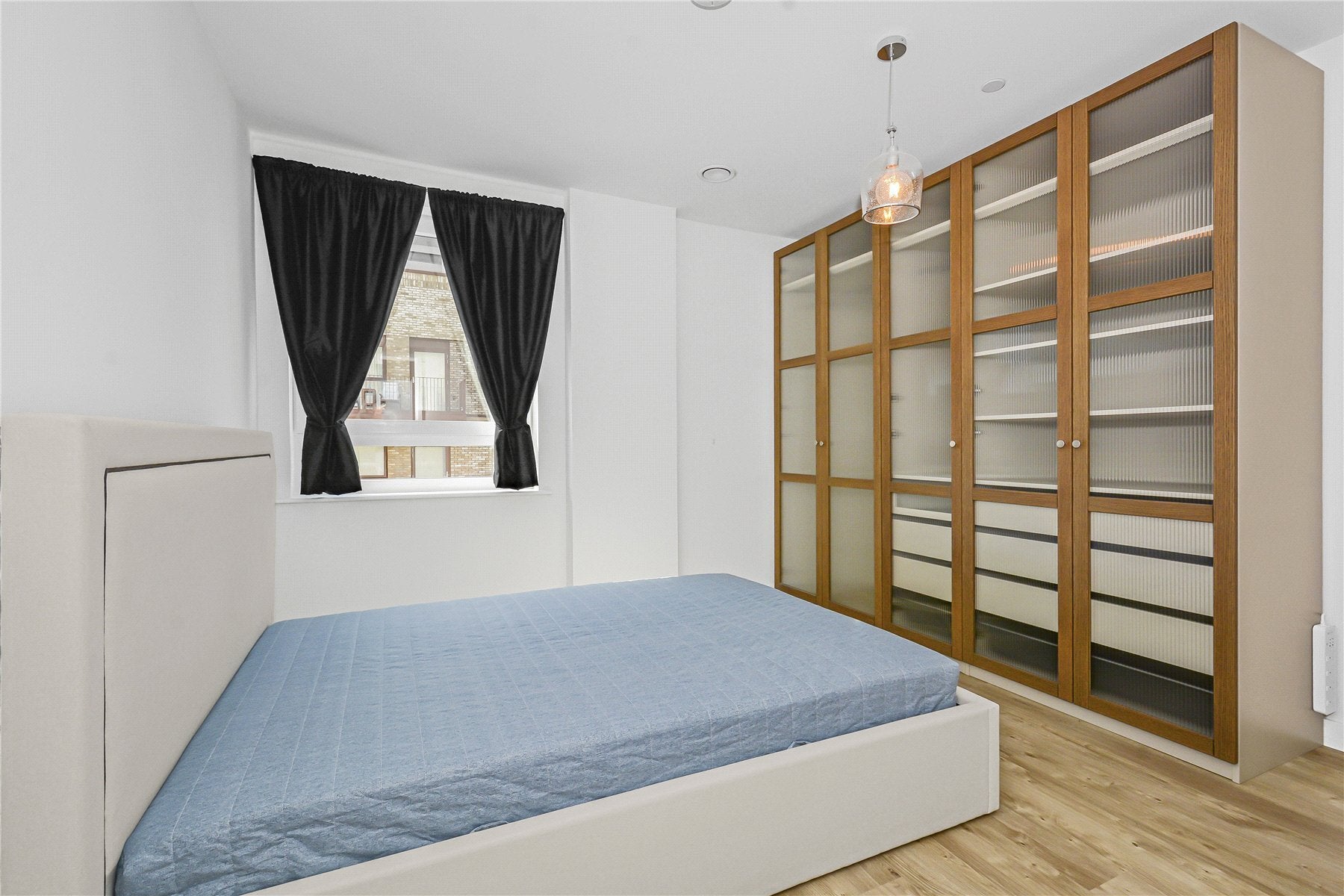 Flat North Woolwich Road in Greater London