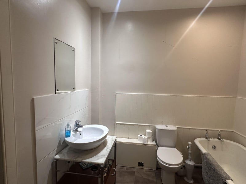 Room South Clerk Street in City of Edinburgh