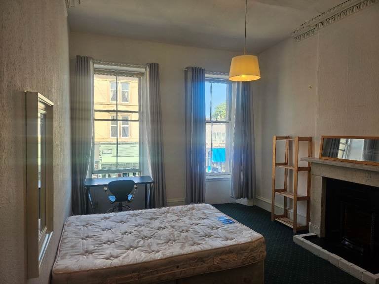 Flat Belmont Lane in Glasgow